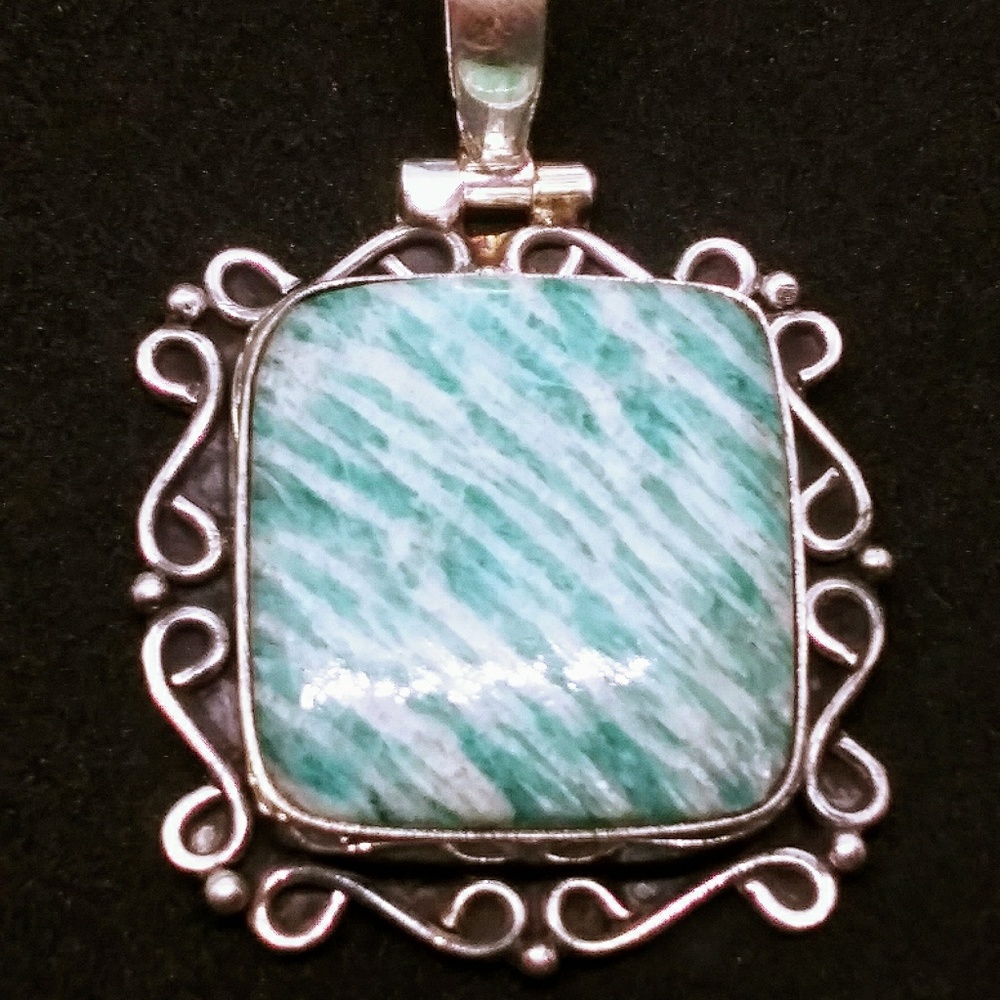 Amazonite pendant